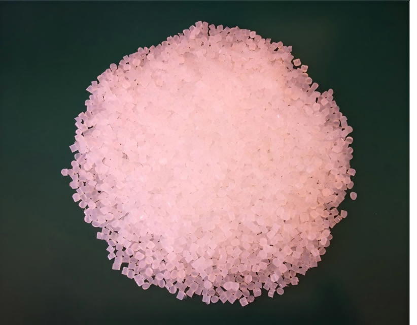 OSD-52A  Air filter Hot melt glue pellets for intimate spraying